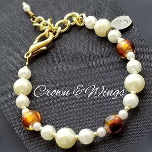 Classy Pearl Bracelet!